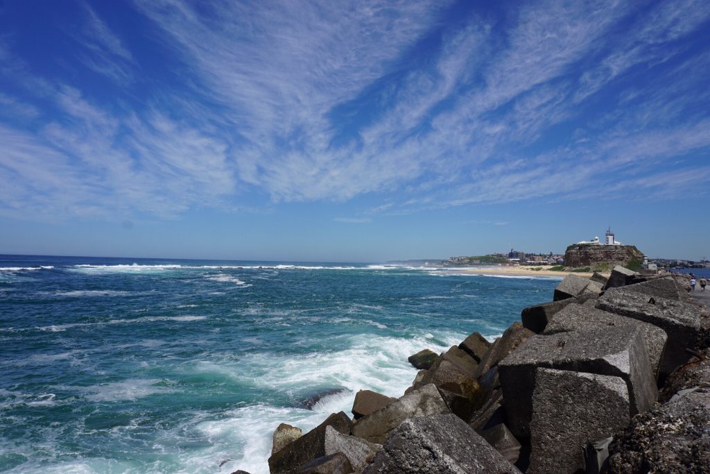 Im Hintergund befindet sich ein kleiner Teil von Newcastle