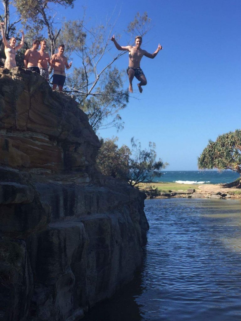 Ich beim Cliffjumping (in die Green Pools)