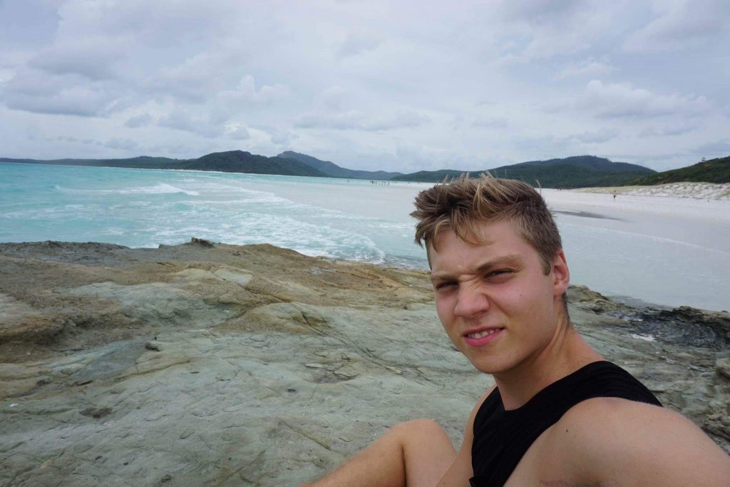 Ein wunderschönes Selfie meinerseits am Whitehaven Beach (Noch mit Haaren) 
