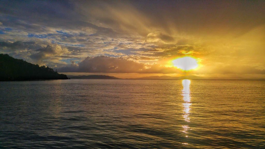 Ein traumhafter Sonnenuntergang am letzten Abend. Ich glaube das war sogar die Bucht, an welcher das mit Findet Nemo war 